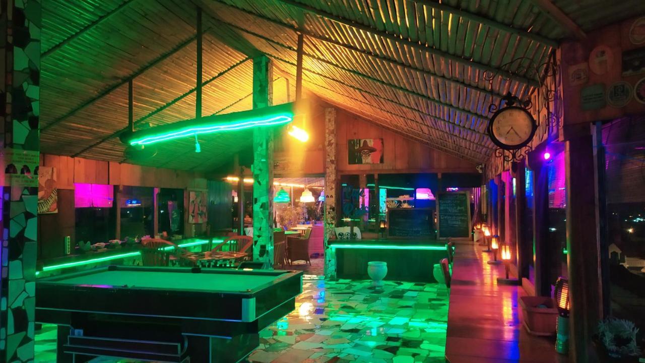 Hotel La Hasienda Kupang  Exterior photo
